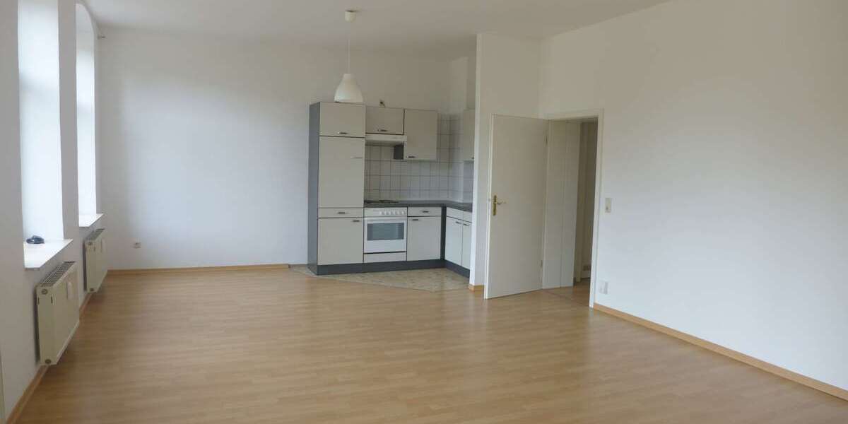 Etagenwohnung Chemnitz - 1 Zimmer, 46 m&sup2;, 270&euro; | Angebot:27209585