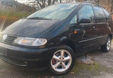 VW Sharan 186.000 km 2.800 &euro; Mühlau 09241