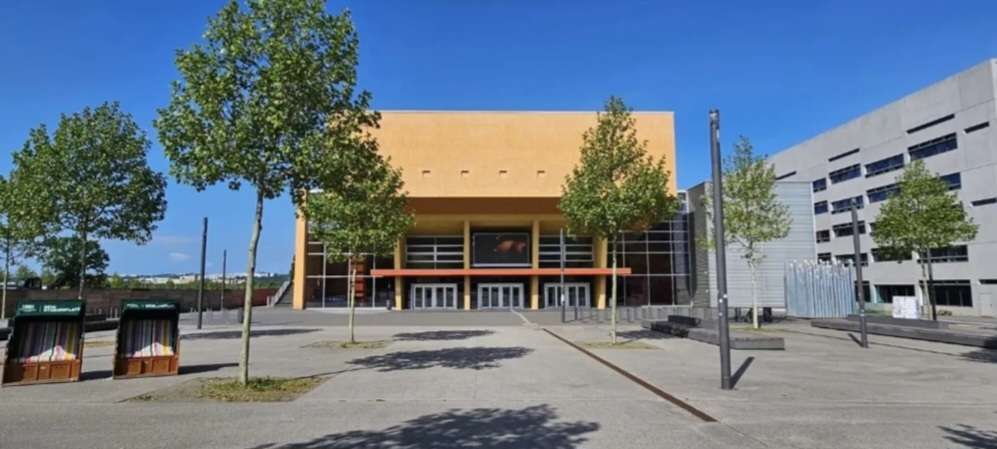 Etagenwohnung Chemnitz - 2 Zimmer, 65 m&sup2;, 400&euro; | Angebot:27234518