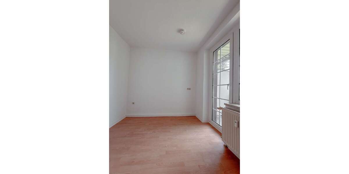 Etagenwohnung Chemnitz Lutherviertel - 4 Zimmer, 83 m&sup2;, 620&euro; | Angebot:26814697