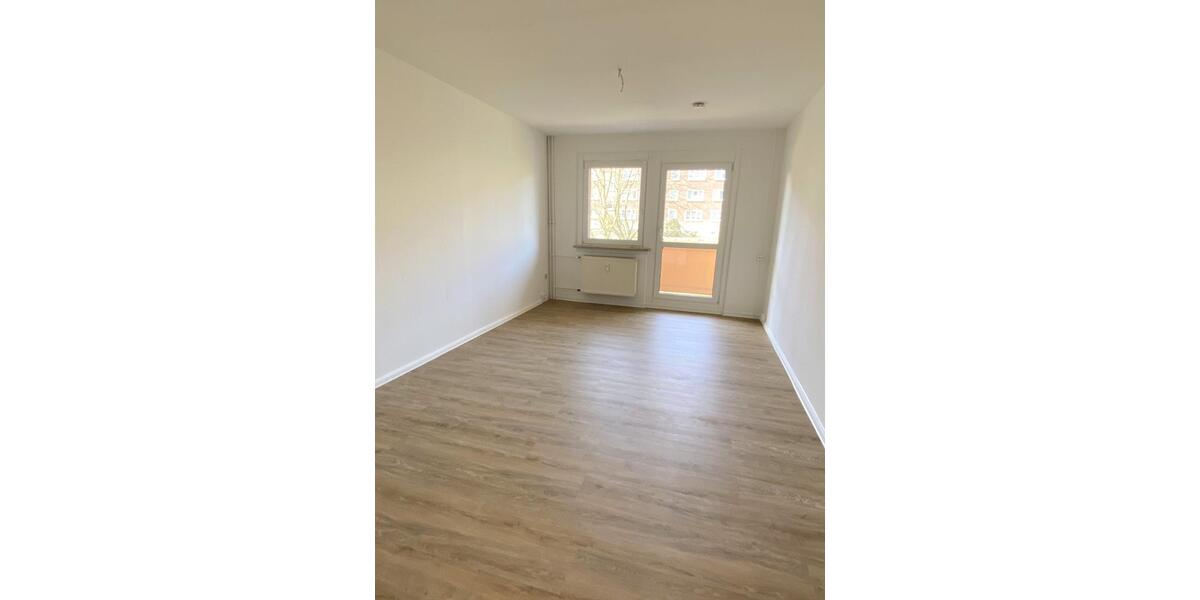 Etagenwohnung Ehrenfriedersdorf - 1 Zimmer, 29 m&sup2;, 205&euro; | Angebot:26087653