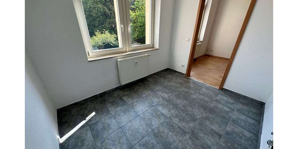 Etagenwohnung Chemnitz Altendorf - 1 Zimmer, 29 m&sup2;, 175&euro; | Angebot:26989152