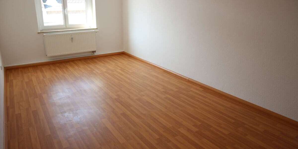 Etagenwohnung Chemnitz Lutherviertel - 2 Zimmer, 62 m&sup2;, 315&euro; | Angebot:26750812