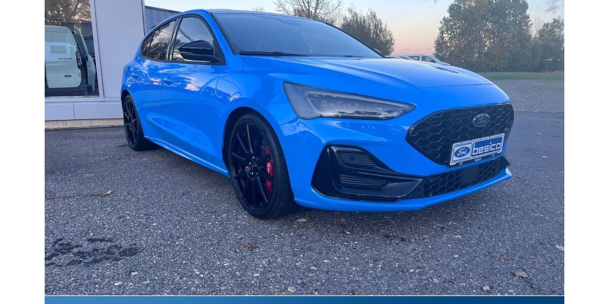 Ford Focus 18.300 km 42.790 &euro; Glauchau 08371