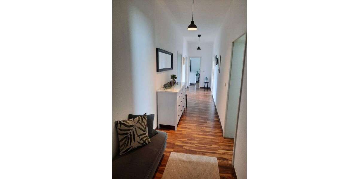 Etagenwohnung Chemnitz Kapellenberg - 3 Zimmer, 103 m&sup2;, 750&euro; | Angebot:27306788