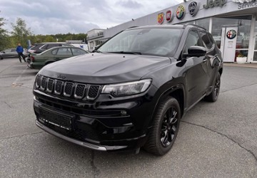 Jeep Compass 51.996 km 24.490 &euro; Chemnitz 09130