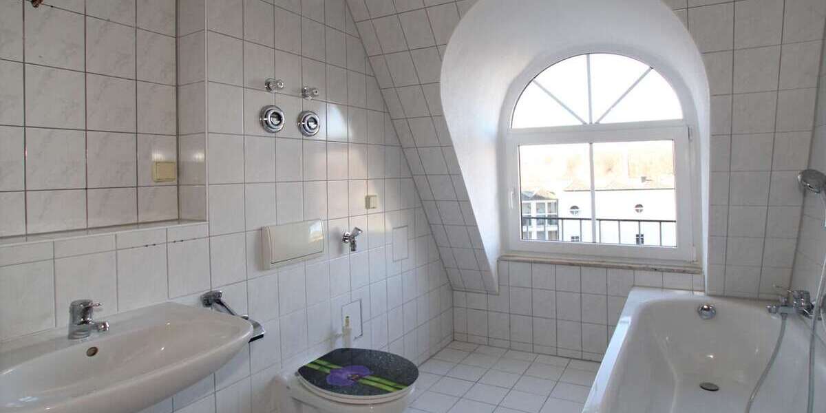 Etagenwohnung Chemnitz Schloßchemnitz - 3 Zimmer, 79 m&sup2;, 400&euro; | Angebot:27142373