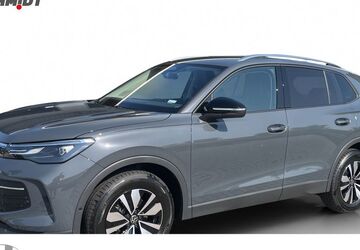 VW Tiguan 8.283 km 34.450 &euro; Bernsdorf 09337