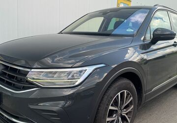 VW Tiguan 197.000 km 17.000 &euro; Chemnitz 09120