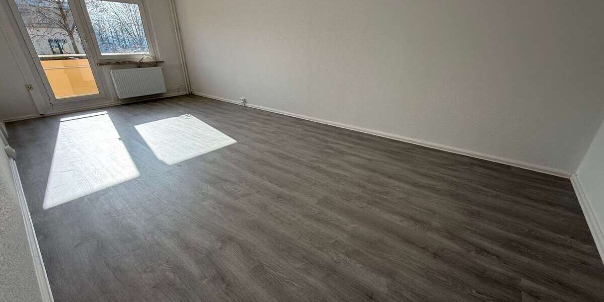 Etagenwohnung Chemnitz Kappel - 4 Zimmer, 90 m&sup2;, 450&euro; | Angebot:26750816