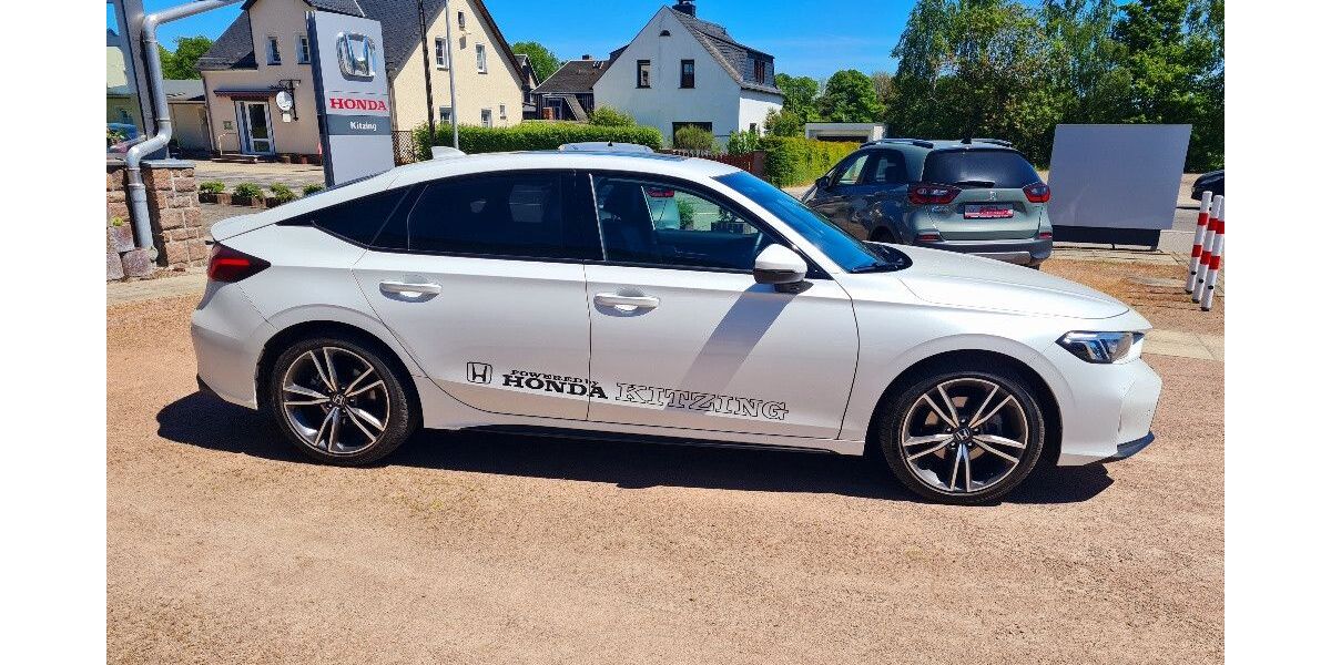 Honda Civic 7.000 km 37.890 &euro; Mittweida 09648