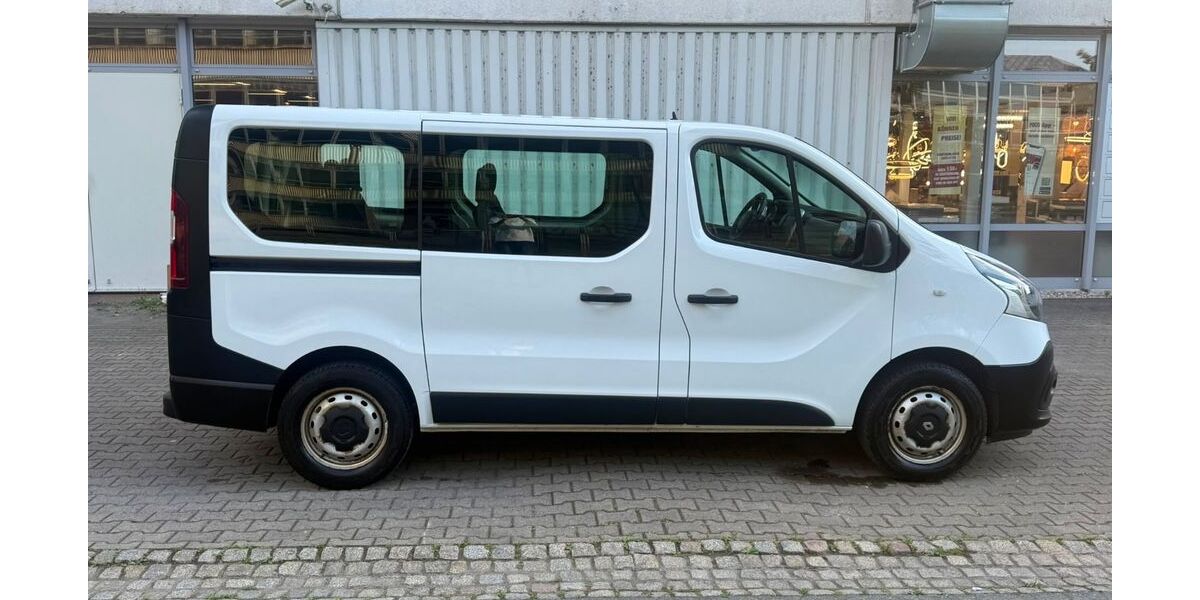 Renault Trafic 211.052 km 9.999 &euro; Chemnitz 09120