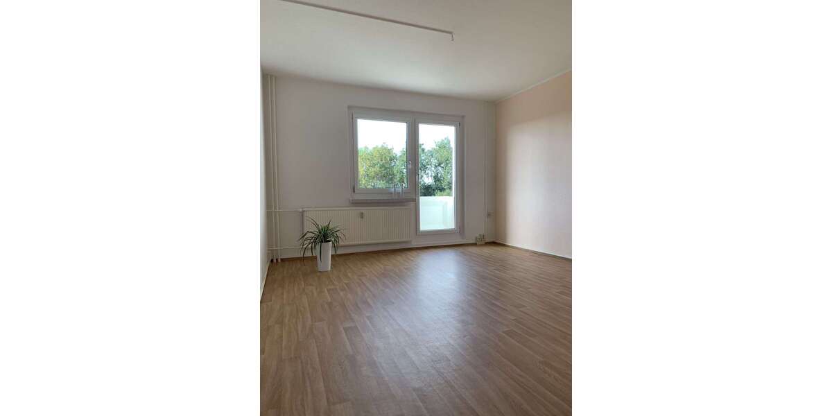 Etagenwohnung Zschopau - 4 Zimmer, 68 m&sup2;, 340&euro; | Angebot:22774182