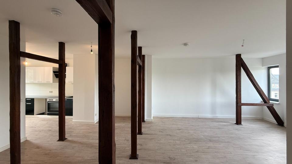 Etagenwohnung Chemnitz Bernsdorf - 4 Zimmer, 109 m&sup2;, 599&euro; | Angebot:25079465