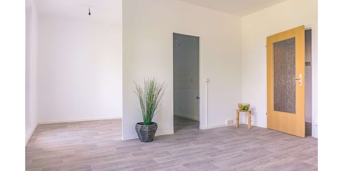 Etagenwohnung Chemnitz Schloßchemnitz - 1 Zimmer, 34 m&sup2;, 201&euro; | Angebot:24646115