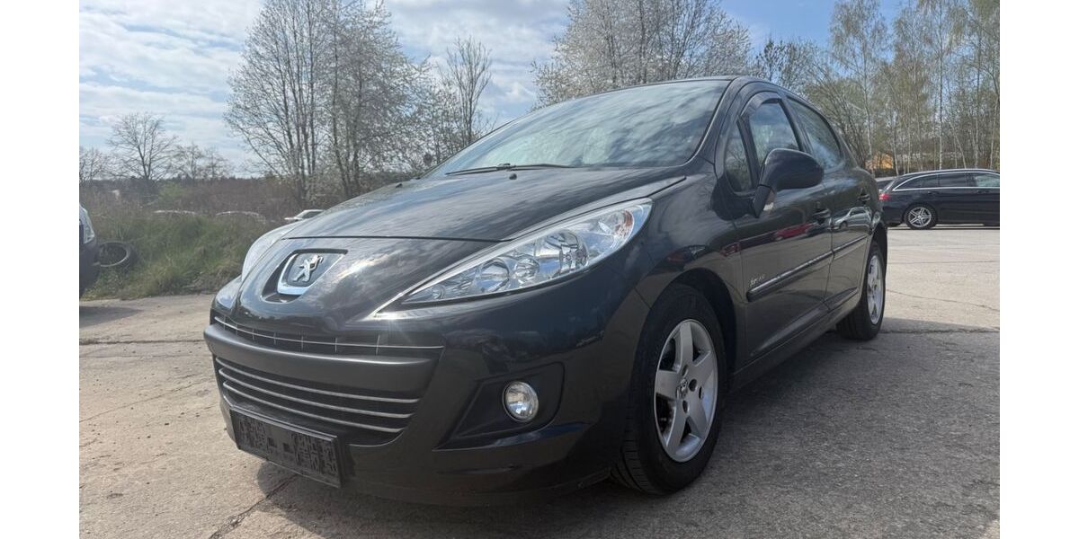 Peugeot 207 128.153 km 2.799 &euro; Chemnitz 09114