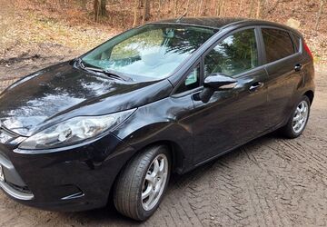 Ford Fiesta 127.000 km 3.300 &euro; Großrückerswalde 09518