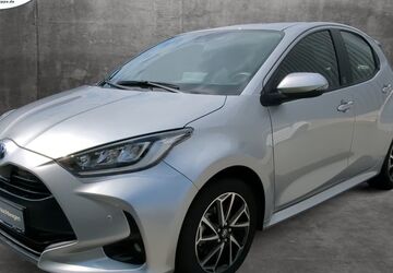 Toyota Yaris 14.000 km 20.990 &euro; Chemnitz 09119