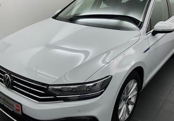 VW Passat Variant 42.350 km 25.490 &euro; Mittweida 09648