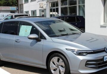 VW Golf 11.414 km 31.979 &euro; Limbach-Oberfrohna 09212