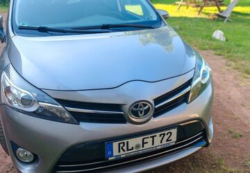 Toyota Verso 193.000 km 6.200 &euro; Erlau 09306