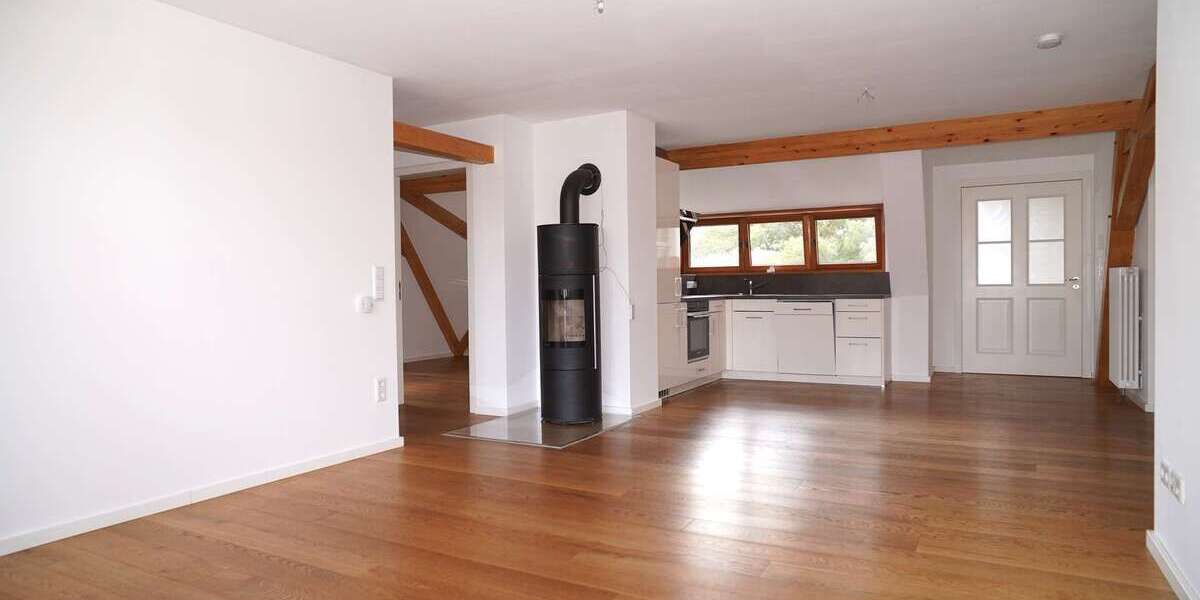 Etagenwohnung Rochlitz - 4 Zimmer, 89 m&sup2;, 885&euro; | Angebot:26975496