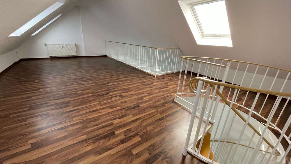 Etagenwohnung Chemnitz Schloßchemnitz - 4 Zimmer, 105 m&sup2;, 690&euro; | Angebot:27216873