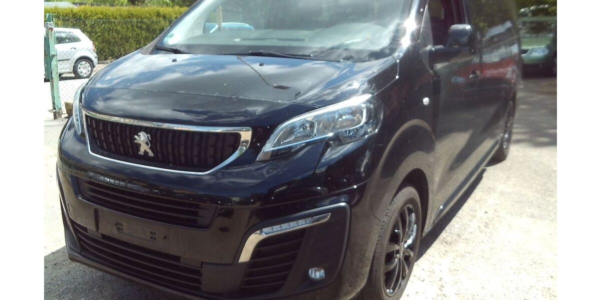 Peugeot Traveller 202.000 km 12.300 &euro; Limbach-Oberfrohna 09212