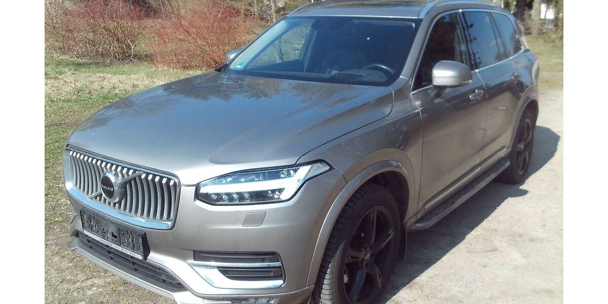 Volvo XC90 248.000 km 22.900 &euro; Limbach-Oberfrohna 09212