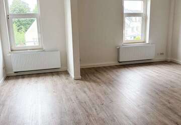 Wohnung Lugau - 4 Zimmer, 100 m&sup2;, 600&euro; | Angebot:27267227