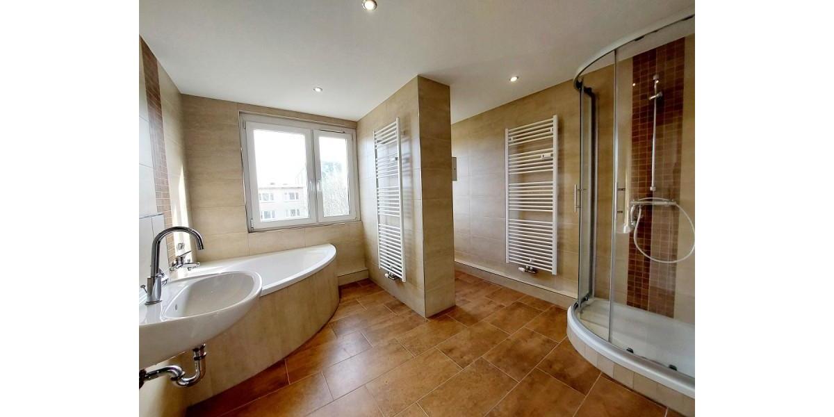 Etagenwohnung Chemnitz Adelsberg - 4 Zimmer, 120 m&sup2;, 804&euro; | Angebot:25499865