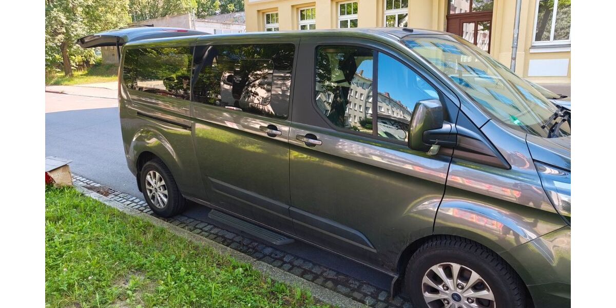 Ford Tourneo Custom 117.800 km 22.999 &euro; Chemnitz 09126