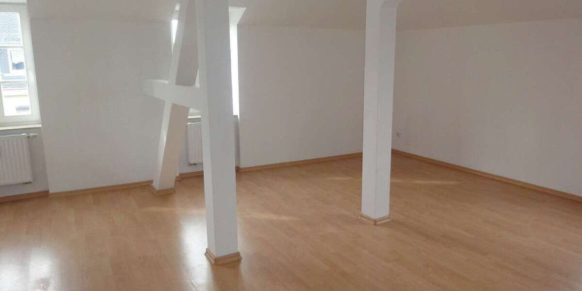 Etagenwohnung Chemnitz Ebersdorf - 2 Zimmer, 62 m&sup2;, 326&euro; | Angebot:26800025