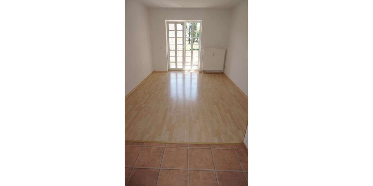 Etagenwohnung Chemnitz Gablenz - 2 Zimmer, 38 m&sup2;, 250&euro; | Angebot:27203234